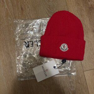 moncler beanie